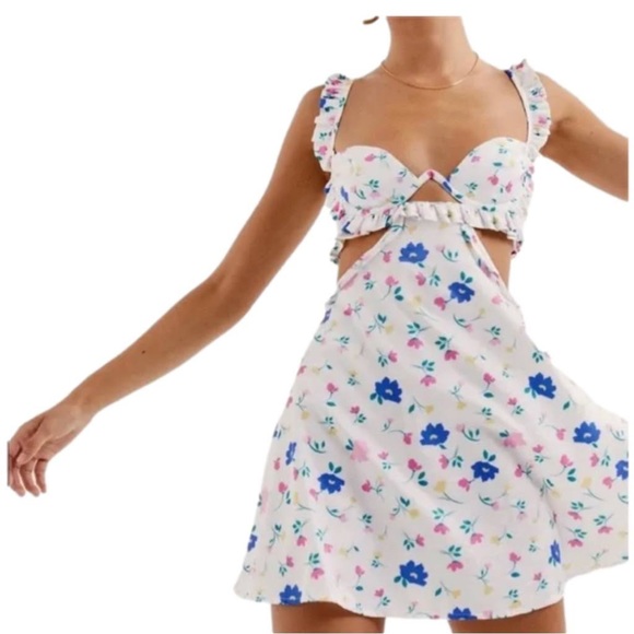 For Love And Lemons Dresses & Skirts - For Love & Lemons Farrah Floral Cut Out Mini Dress | SZ XS